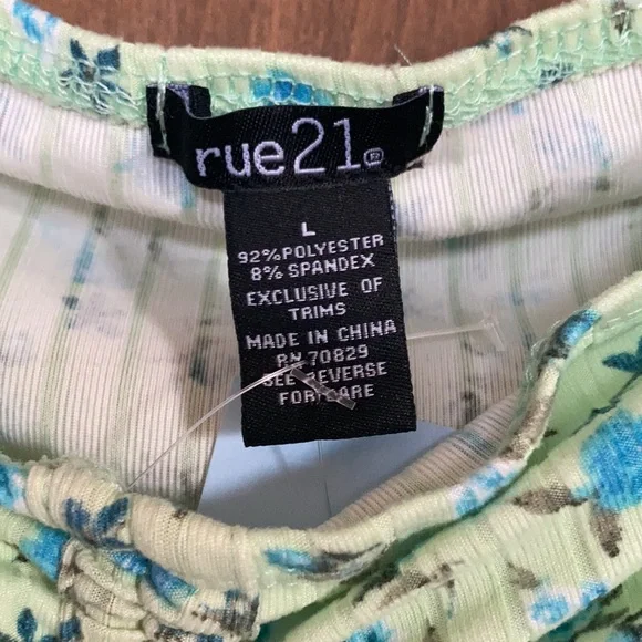 3/$12 Rue21 floral ribbed bodysuit with stretch L jr - Picture 15 of 17